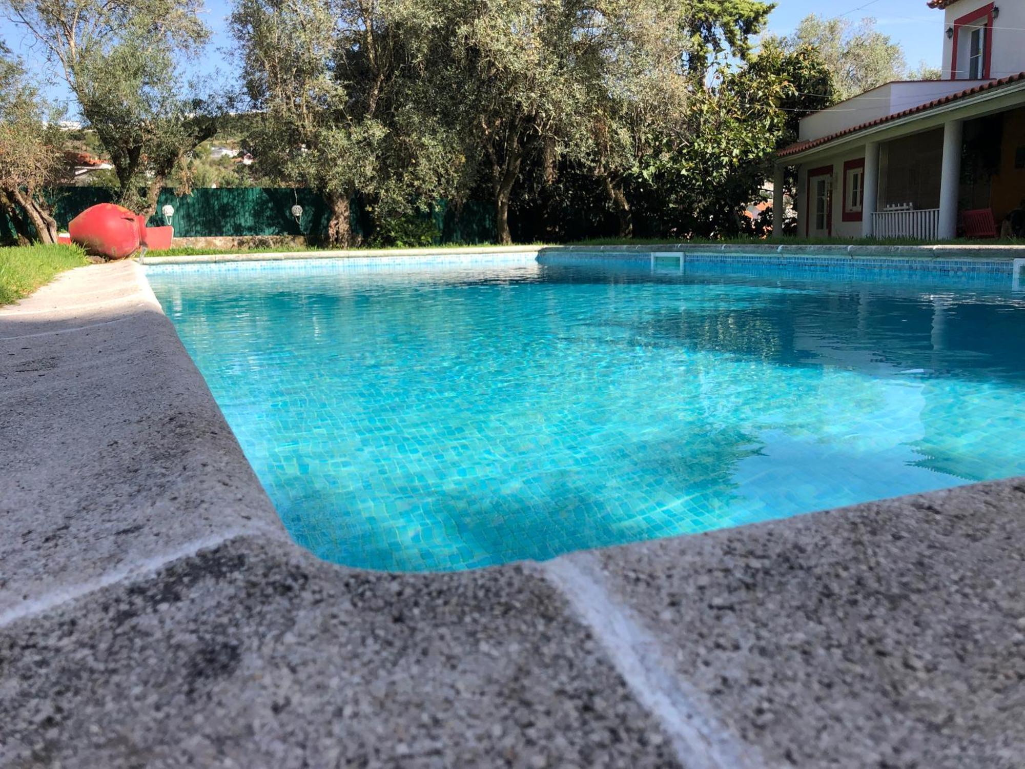 Lisbon Cozy House W/Garden And Pool Villa Valejas Luaran gambar
